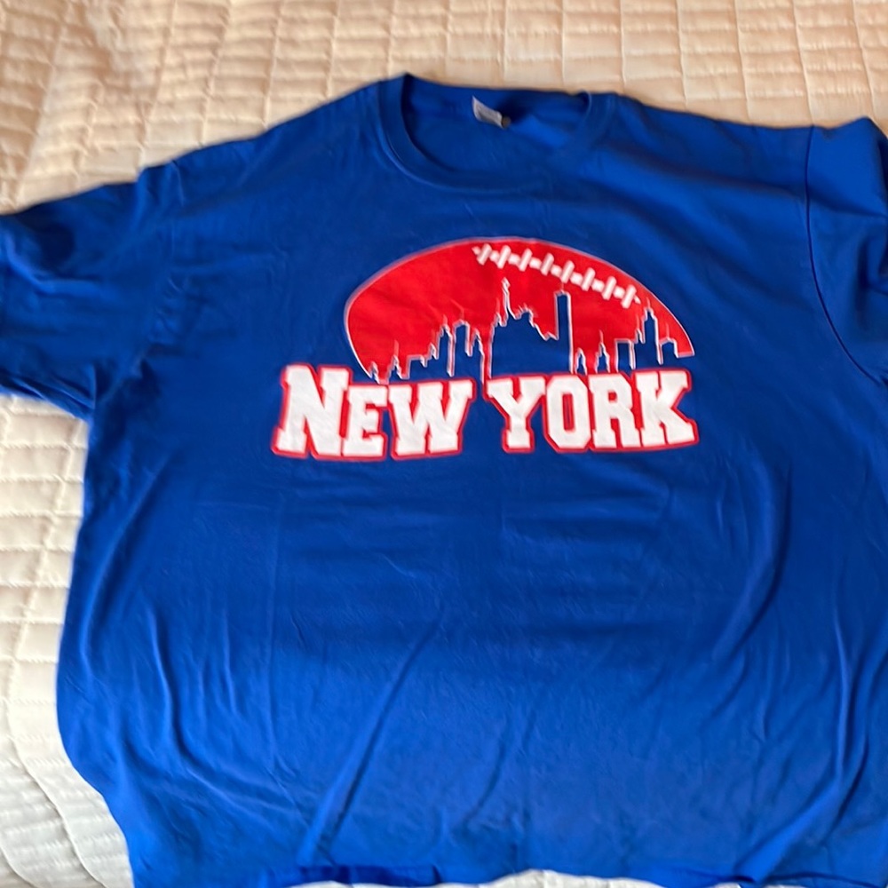 New York Giants football T-shirt